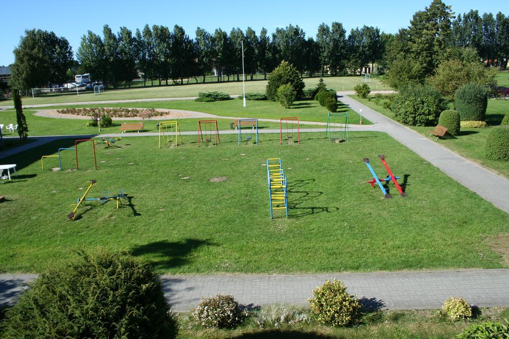 Hotel Sophia Bryza - Centrum Rehabilitacji I Wypoczynku Sarbinowo Esterno foto